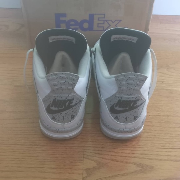 Jordan 4 - Picture 5 of 5